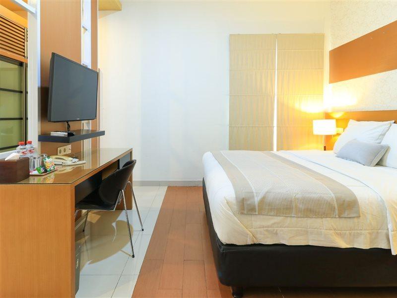 HOME Guesthouse Sorabaya Extérieur photo